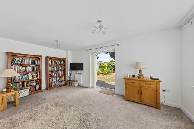 34 Glazebrook Meadows, Warrington photo 4