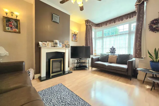 Cecil Avenue, Wembley photo 3