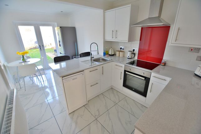 96, Coppice Avenue, Ferndown photo 2