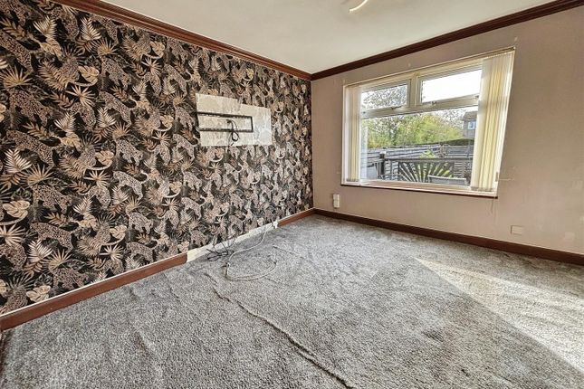 36, Wilson Road, Bradford photo 5