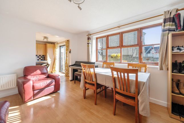 15, Swifts Hill View, Stroud photo 4