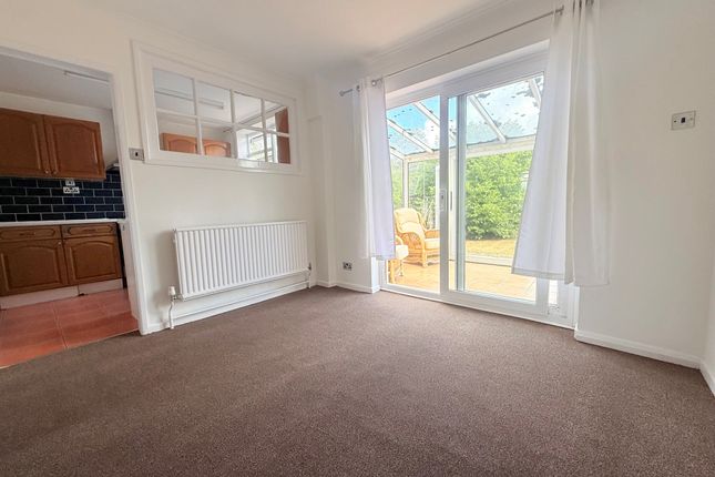 90, Brocket Road, WELWYN GARDEN CITY photo 5