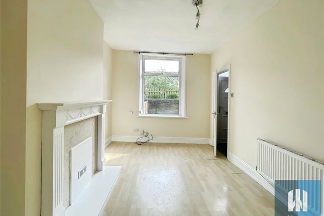 49, Camm Street, West Yorkshire photo 2