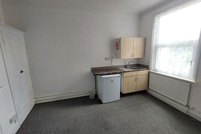 York Road, Acomb, York photo 2