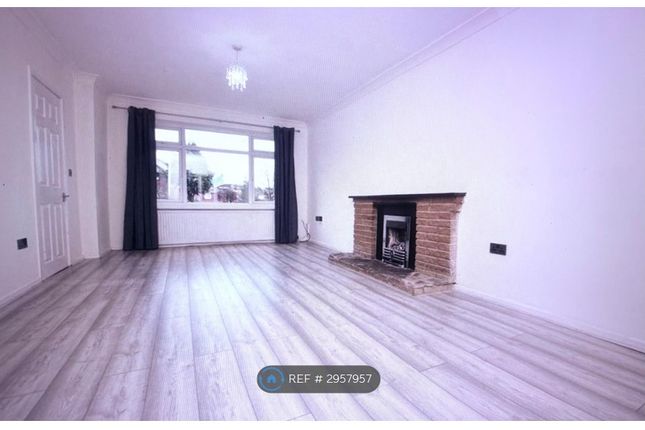 A Henconner Lane, Bramley, Leeds photo 3