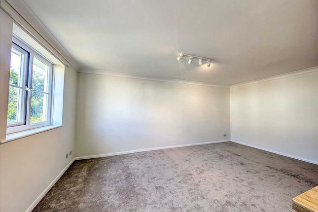 Flat 13, Jacobs Court, Brightlingsea photo 3