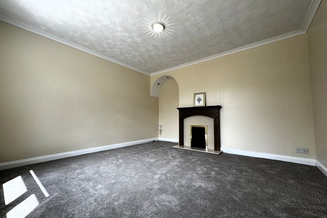 12, Acacia Grove, Swindon photo 2