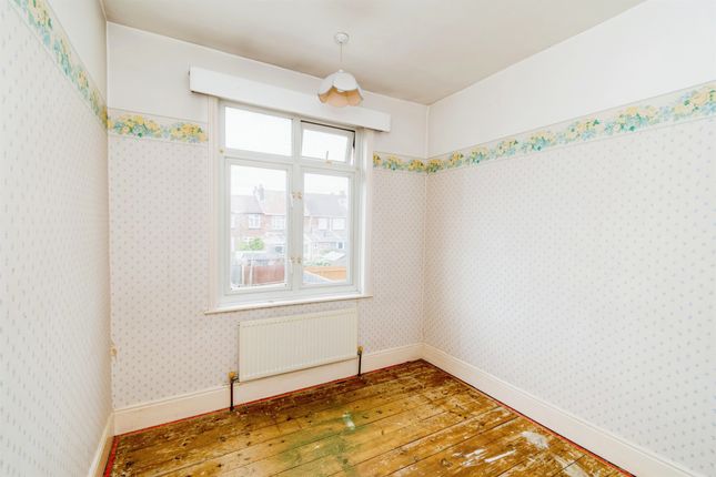 Terraced house for sale in Whithedwood Avenue, Shirley, Southampton