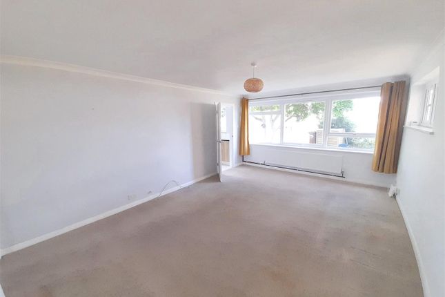 8, Spinney Walk, Barnham photo 4
