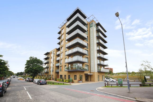 Flat 99, Wallace Court, 40, Tizzard Grove, London photo 3