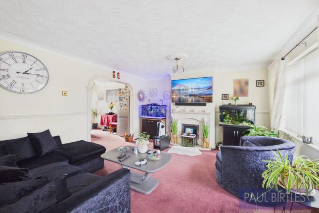 12, Coll Drive, Manchester photo 3
