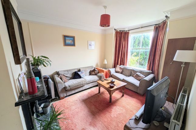 87, Park Road, Cowes photo 2