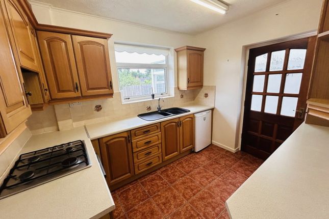 1, Sycamore Close, Stourbridge photo 4