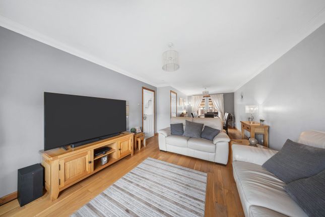 27, Granville Way, Dunfermline photo 3
