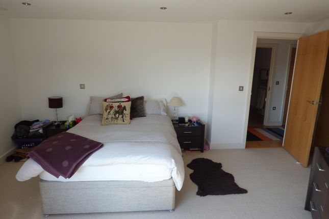 Flat 172, Leeds photo 5