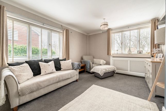 191 Burgh Road, Great Yarmouth photo 3