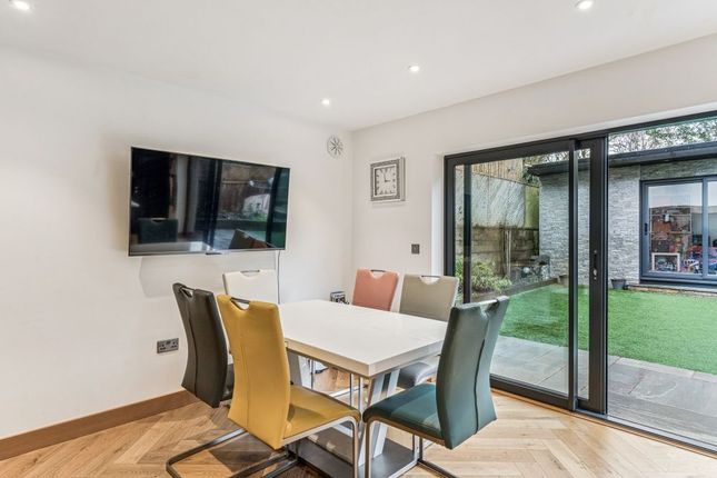 7, Abbotts Place, Chesham photo 3