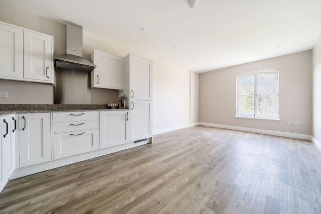 Flat to rent in Lilliput, Thamesfield Village, Henley On Thames, Oxfordshire