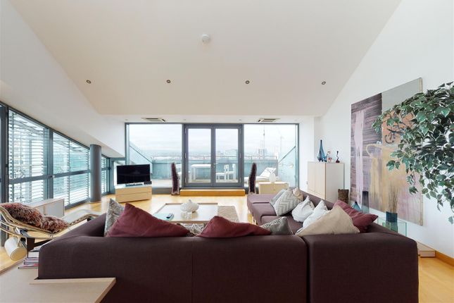 Flat for sale in Deansgate, Manchester