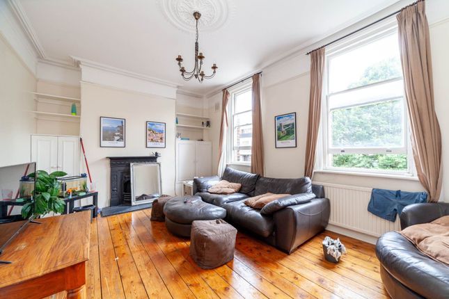 Thumbnail Flat to rent in Landor Road, London