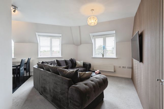 36, Lords Way, Andover photo 3