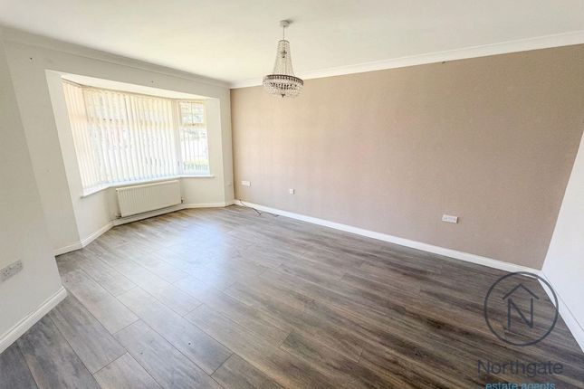 10 Hamilton Close, Newton Aycliffe photo 4