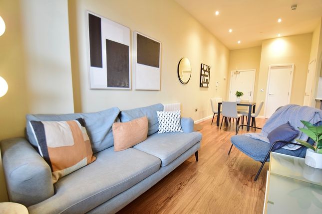 1-bed terraced on 202 Spencer House 10, Albion Place, Leeds, £1,075/mo