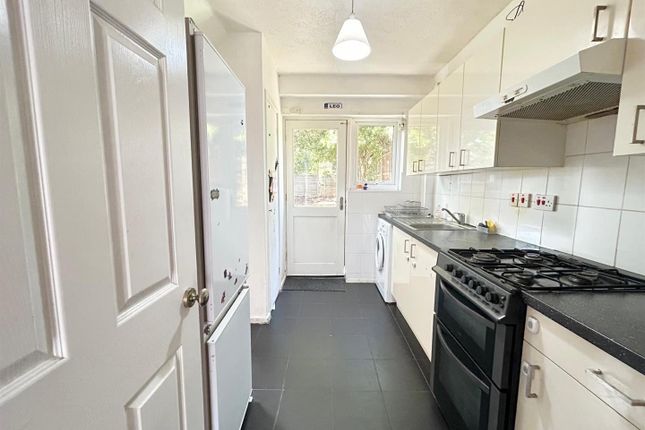 257, Fold Croft, Essex photo 4