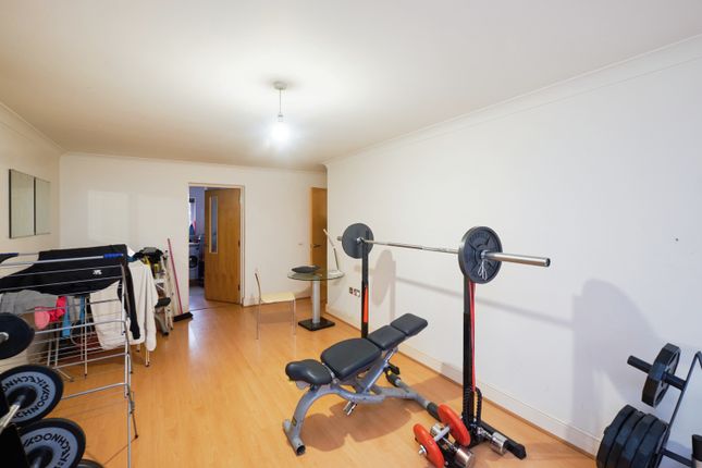 Apartment 202, 10, Townsend Way, Birmingham photo 3