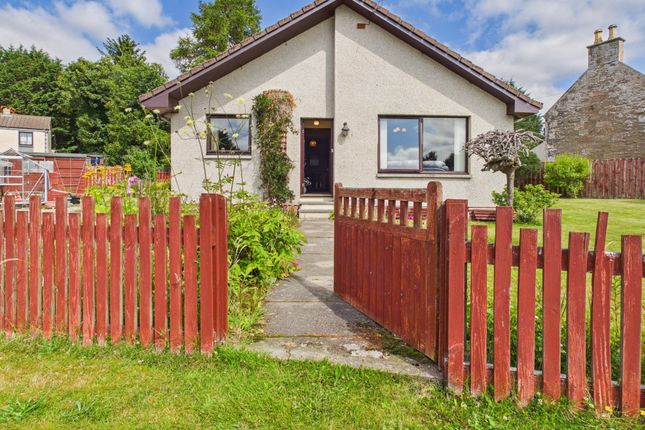 2 Willowbrae, Hill Street, Alness photo 2