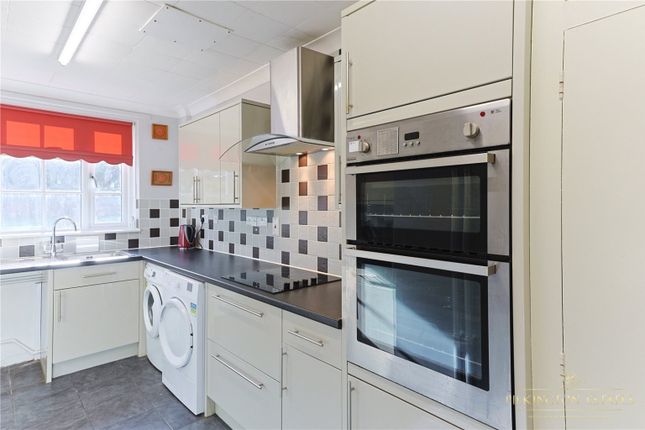 1, West Hill Court, Budleigh Salterton photo 4