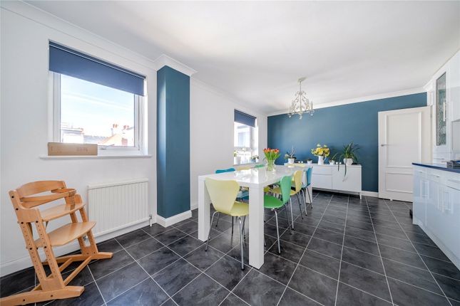 Penthouse Flat 23,, Tavistock, Eastbourne photo 4