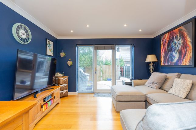 6 Ridgeway Road, Gillingham photo 4