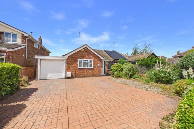 3-bed house on 98, Limes Avenue, Aylesbury, £500,000