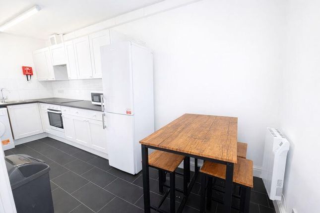 1 Holters Mews, Ivy Lane, CANTERBURY photo 5