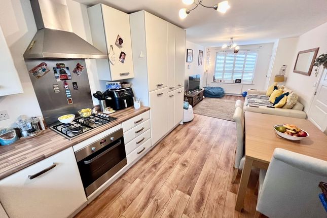 7 Union Castle Row, Brooklands, Milton Keynes photo 5
