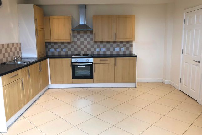 Flat to rent in Sheffield Road, Chesterfield