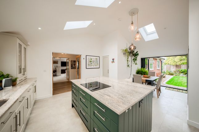 53, Dale Avenue, Stratford-upon-Avon photo 2