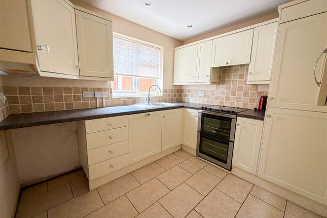 51, Frinton Road, Kirby Cross photo 4