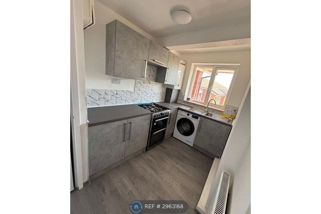 Regency Court, Bradford photo 2