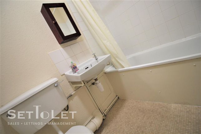 13, Flat 1, Evington Road, Leicester photo 5