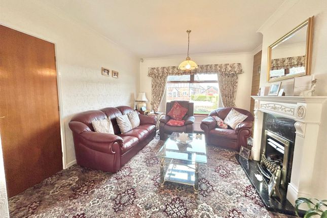 175, Holden Road, Leigh photo 2
