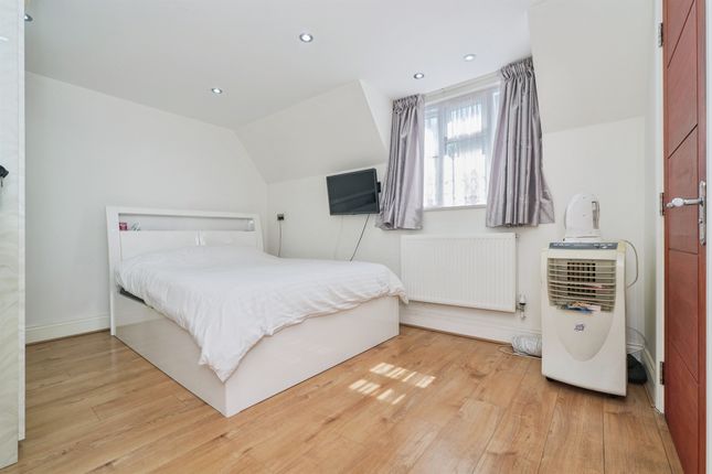 23, Eldred Road, Barking photo 4