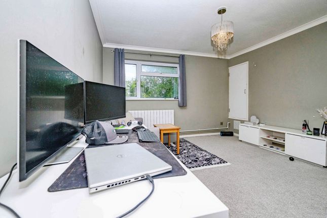 62, Enderby Road, Bedfordshire photo 3