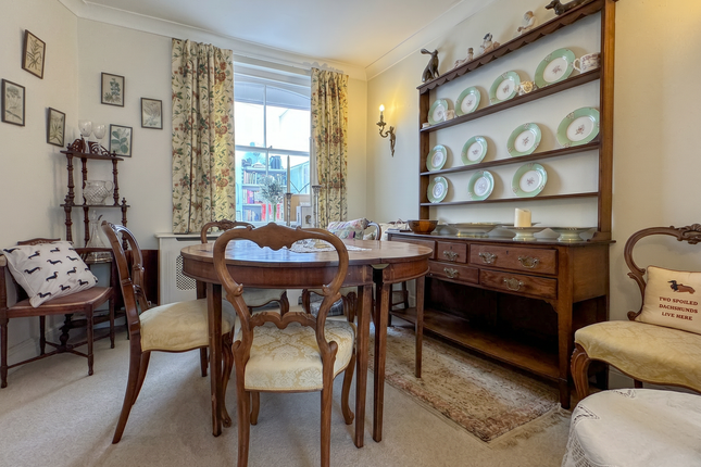 60, The Dean, Alresford photo 2