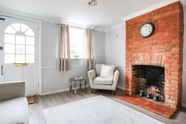 3, Cravells Road, Harpenden photo 2