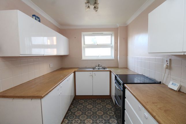 18 Great Western Close, Paignton photo 3