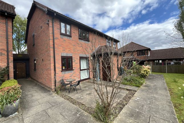 Maisonette for sale in Katherine Court, Dargets Road, Chatham, Kent
