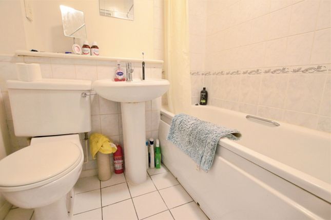 7, Syon Court, Park View Close, St Albans photo 5