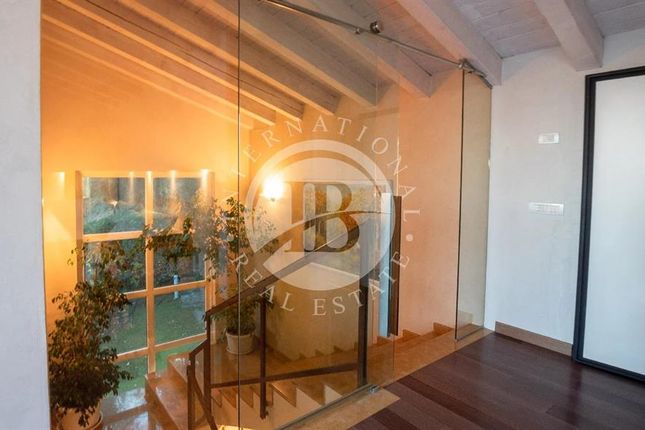 Villa for sale in Padenghe Sul Garda, Lombardy, 25080, Italy